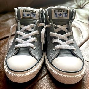NWOT Kids Converse Mid Top Chuck Taylors